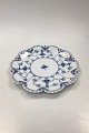 Royal 
Copenhagen 
Musselmalet 
Helblonde 
Kagefad No. 
1062.
Måler 25,5 cm 
/ 10 in. 1. 
Sortering