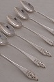 Akeleje 
sølvbestik, 
sterling sølv. 
Georg Jensen 
Akeleje teske # 
033, længde 13 
cm. Pæn brugt 
...
