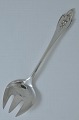 Georg Jensen 
silver with 
toweres marks, 
830 silver. 
Flatware 
Akeleje, 
Herring fork, 
length ...