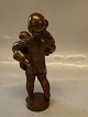 Kai Nielsen no 
20 Lueforgyldt 
Bronze Stående 
dreng med baby 
22.5 cm
Kai Nielsen 
1882-1924 (KN)  
...