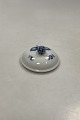 Antique Royal 
Copenhagen Blue 
Flower lid for 
bowl