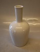 Kgl.  3599 Kgl. 
hvid Vase 16.5 
cm med harleki 
relief HHH Hans 
Henrik Hansen 
Blanc de Chine
 fra ...