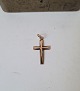 Vintage kors i 
18 kt guld
Stemplet: 
Alton - 750 - 
de tre kroner 
for Sverige
Mål: 13 x 26 
mm.
