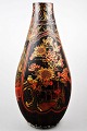 Japansk gulv vase i porcelæn med bemalinger, 19. årh. Dekorationer i form af drager, fugle og ...