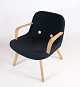 Lounge stol, model EJ 3, i egetræ med blåt uldstof lavet af Erik Jørgensen i forlængelse af ...