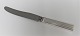 Georg Jensen. 
Sølvbestik 
(925). 
Bernadotte. 
Frugtkniv. 
Længde 17 cm. 
Der er seks 
styk på lager. 
...