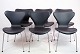 Ein Set aus 6 Seven-Stühlen, Modell 3107, entworfen von Arne Jacobsen im Jahr 1967 und ...
