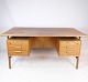 Skrivebordet, 
du beskriver, 
er en model 75, 
designet af den 
danske 
møbeldesigner 
Gunni Omann og 
...