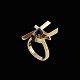 Ole Lynggaard. 
Ring i 14k guld 
med Lapis 
Lazuli.
Tegnet og 
udført hos Ole 
Lynggaard, ...