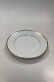 Bing and Grondahl Hartmann Dinner Plate No 25 / 325