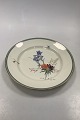 Royal 
Copenhagen 
"Dagmar" Round 
Serving Platter 
No. 9582. 
Measures 29 cm 
/ 11.42 inch 
dia.