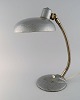 Justerbar 
skrivebordslampe 
i original 
metallisk 
hammerlak. 
Industrielt 
design, midt 
...