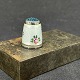 Højde 2,3 cm.Flot fingerbøl i sterlingsølv med lyseblå emalje, dekoreret med små blomster og ...