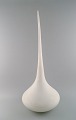 Kolossal dråbeformet Murano vase i mat hvidt mundblæst kunstglas. Limited edition 35/300. ...