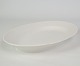 White fluted 
oval dish from 
Bing & Grøndahl 
from around the 
1950s.
H:4 W:25 D:18
