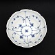 Royal 
Copenhagen, 
Musselmalet 
riflet, 
Salatskål. Nr. 
1/311. Højde 
8,5 cm. 
Diameter 20,5 
cm.. I. ...