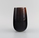 Carl Harry 
Stålhane 
(1920-1990) for 
Rörstrand. Vase 
i glaseret 
keramik. Smuk 
metallisk 
glasur i ...