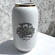 Royal 
Copenhagen, 
H.C.Andersen, 
Svinedrengen, 
Vase, 10,5cm i 
diameter, 
20,5cm høj 
*Perfekt stand*