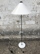 Italiensk 
standerlampe 
fra Oluce. 
Model Snow 
designet af 
Vico 
Magistretti i 
1970'erne. 
Enkelte ...