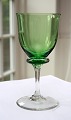 Holmegaard, Iris, Hvidvin med grøn kumme, krave og let drejet stilk. Designet af Orla Juul ...
