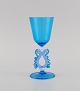 Barovier og Toso, Venedig. Sjældent vinglas i lyseblåt mundblæst kunstglas. Italiensk design, ...