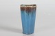 Gunnar Nylund (1904-1997)Vase med trekantet form fra Rörstrands ASK-seriedekoreret med ...