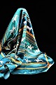 Originalt Vintage Hermés silketørklæde i flotte farver med heste motiver.Måler: 90x90cm.
