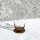 Kastrup 
Glasværk, Lis, 
Ølglas med 
ravfarvet fod, 
7,5cm i 
diameter, 11cm 
høj *Perfekt 
stand*
