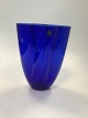 Royal 
Copenhagen / 
Holmegaard Vase 
i Blåt Glas
Måler 23cm x 
17cm x 12,5cm 
(9.06 inch x 
6.69 ...