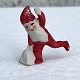 Løbe nisse, 
Bisquit nisse, 
5cm høj, 4,5cm 
bred, Fra 
begyndelsen af 
1900 tallet 
*Pæn patineret 
stand*