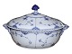 Blue Fluted Half Lace
Large toup tureen