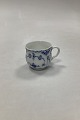 Royal 
Copenhagen Blue 
Fluted Half 
Lace Mustard 
Pot no lid No 
744
Measures  6,2 
cm x 5,7 cm ...