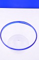 Tykmælksskål af klar glas med blå kant, højde 9,6 cm. diameter 23 cm.  Dansk eller Svensk ...