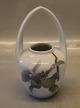 0650-29 Kgl. 
Art Nouveau 
Vase med hank 
19 cm Maler 86 
før 1923 
Dekoreret med 
frugt  fra  
Royal ...