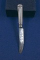 Dansk 830S sølv 
sølvbestik.
Rejsekniv 
eller taskekniv 
i pæn, brugt 
stand
L 12,5cm