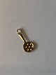 Pandekage 
Vedhæng/Charms 
i 14 karat guld
Stemplet 585
Højde 25,50 mm 
ca
tjekket af ...