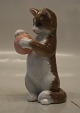 0669 Kgl. Stående kat med bold 11.5 cm  (1249669) fra  Royal Copenhagen I hel og fin stand