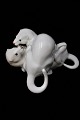 Royal 
Copenhagen , 
porcelæns figur 
af 2 væsler.
Dekorations 
nummer : 4572. 
2.sort. ...
