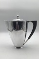 Georg Jensen 
Sterling Sølv 
Kaffekande No. 
529 Måler H 20 
cm (7,87 inch) 
Vægt 606 gr 
/21.38 inch ...