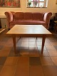 Erik Wørts kvadratisk sofabord i egetræ model Brando produceret af IKEA ca. 1960'erne.Pæn ...