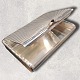Sølv etui med 
safir indfattet 
i guld. 
Formodentlig 
russisk. tidlig 
1900
