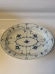 Royal 
Copenhagen 
Musselmalet 
Riflet, ovalt 
fad
Dek. nr. 1 / 
98
Længde 34 cm 
Personale ...