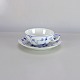 Royal 
Copenhagen kop 
med underkop 
Musselmalet 
Riflet
no 1/76
1. sortering
Kop:
Højde 4,5 ...