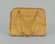 Chanel kalveskinds-taske i gult italiensk kalveskind. 1970/80’erne.Made in Italy.Dustpose ...