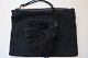Antik hæklet håndtaskeLukning med lynlås og kvastMed lille lomme Foret med stofFra ca. ...