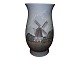 Bing & Grøndahl 
stor vase med 
dansk mølle.
Bemærk denne 
vare er på 
vores 
fjernlager. Den 
kan ...