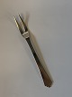Cold cut fork 
in Silver
Stamped in 
1939
Length 13.9 cm 
approx
Nice and well 
maintained ...