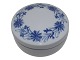 Bing & Grøndahl rund æske med blå dekoration.Dekorationsnummer 639.Denne er produceret ...