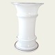 Holmegaard, MB 
vase, Opal 
hvid, 17,5cm 
høj, 10,5cm i 
diameter, 
Design Michael 
Bang *Perfekt 
stand*