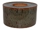 Bing & Grøndahl 
keramik, 
lysestage til 
bloklys af 
Edith Sonne.
Signeret 
"SONNE".
Diameter ...